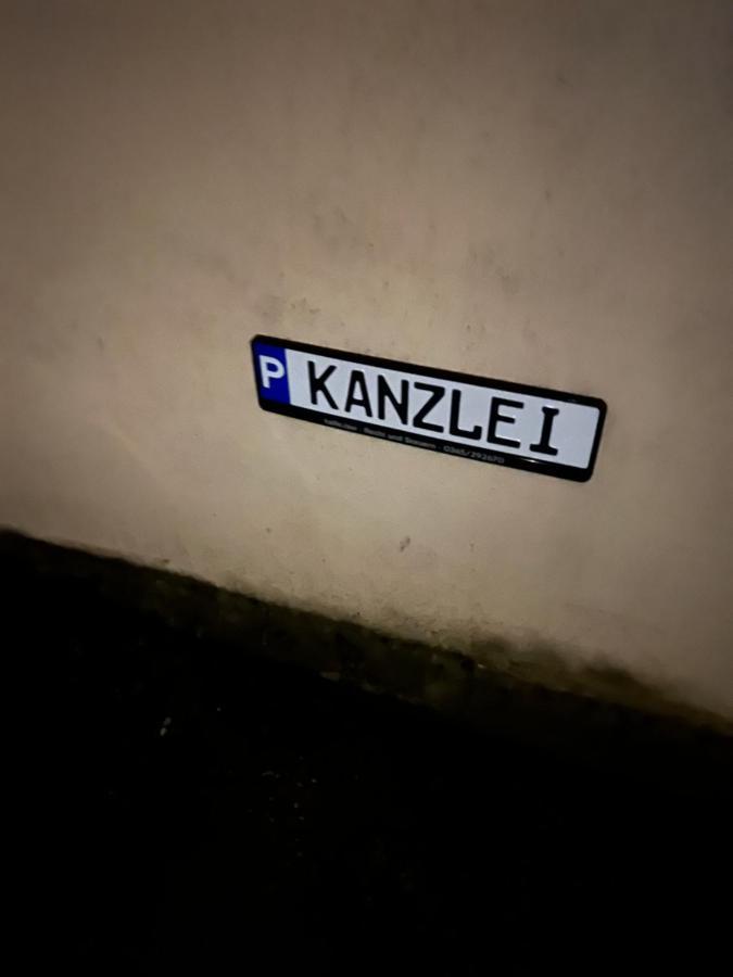 Wohnung Im Universitaetsring Halle  Bagian luar foto